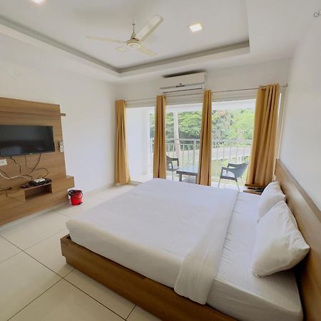 Hotel Lets Stay Kochi Luaran gambar