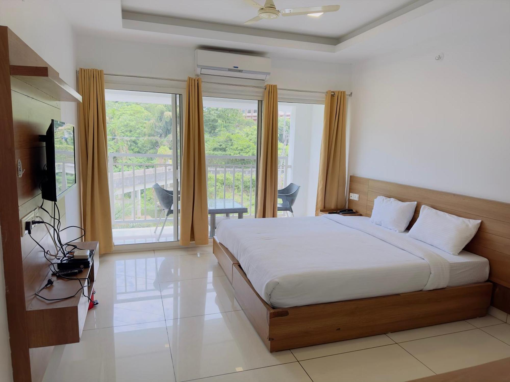 Hotel Lets Stay Kochi Luaran gambar