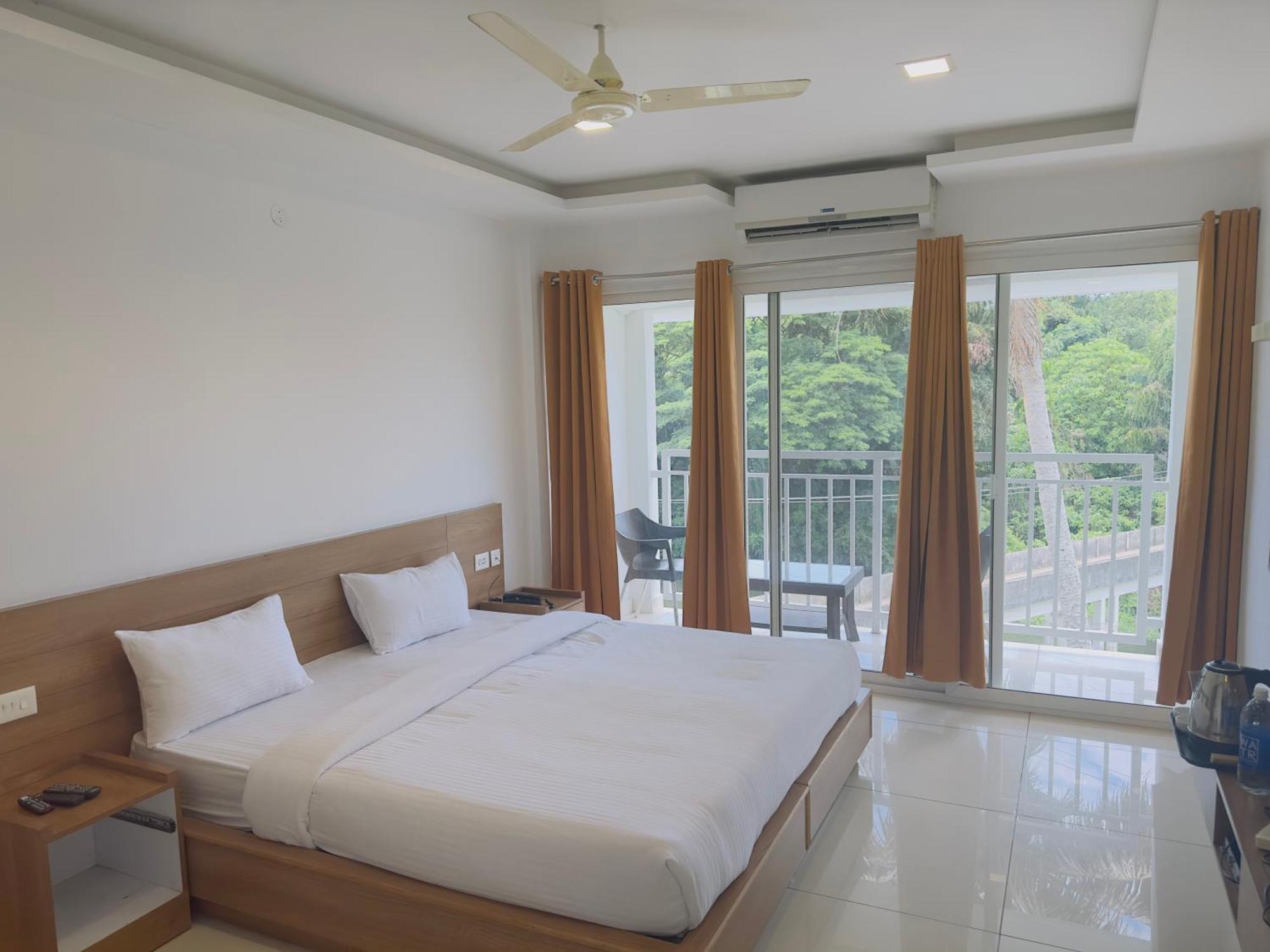 Hotel Lets Stay Kochi Luaran gambar