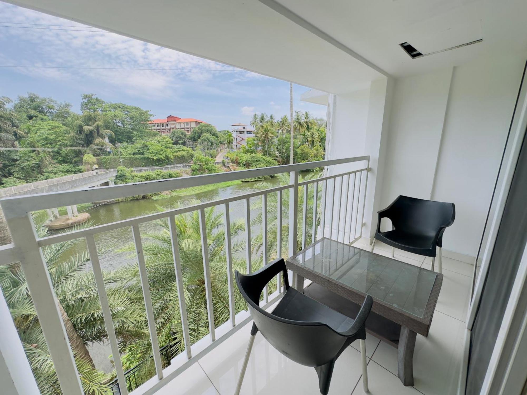 Hotel Lets Stay Kochi Luaran gambar