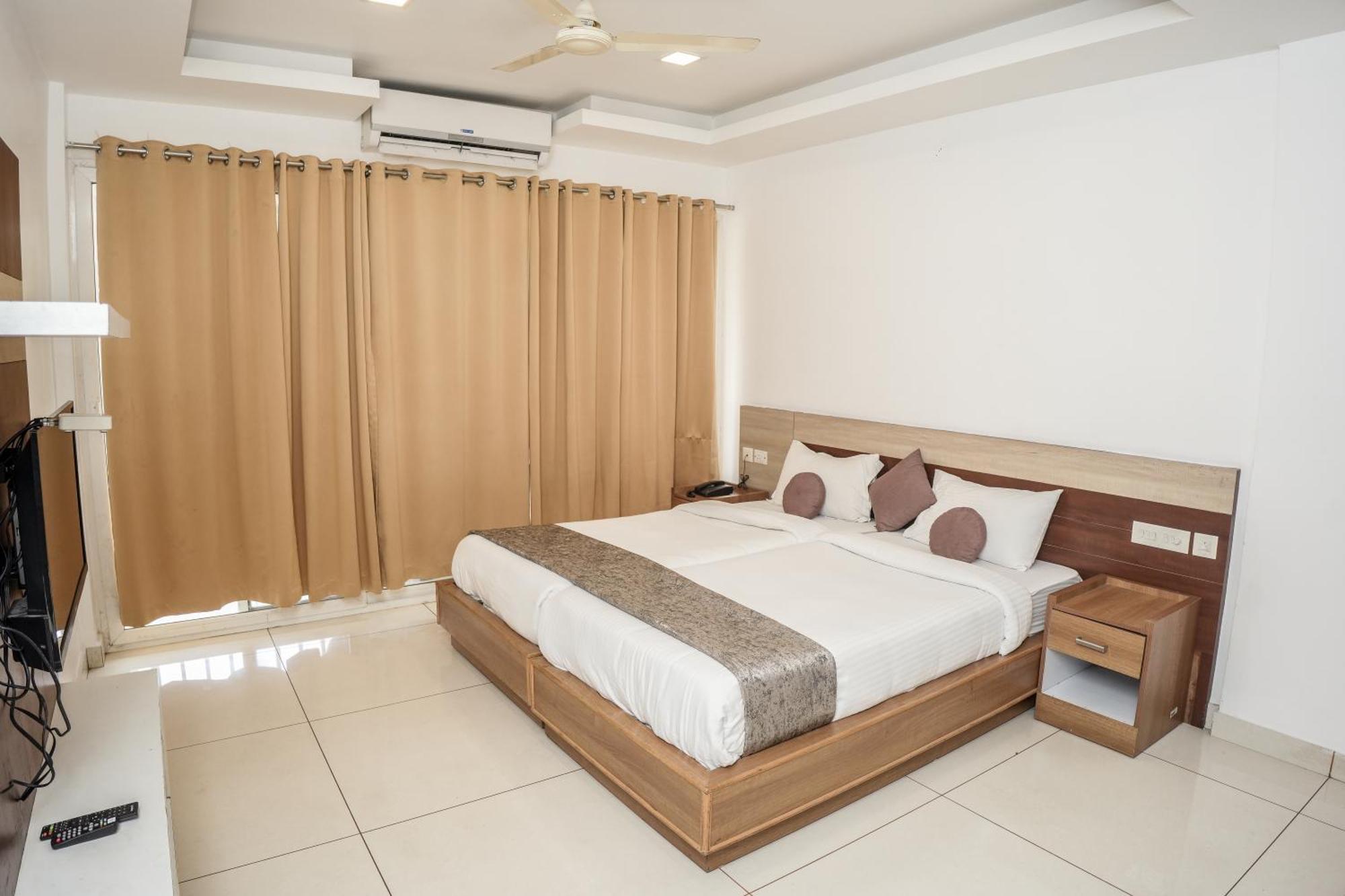 Hotel Lets Stay Kochi Luaran gambar