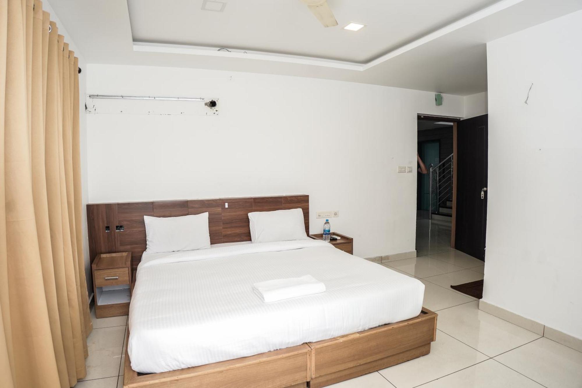 Hotel Lets Stay Kochi Luaran gambar